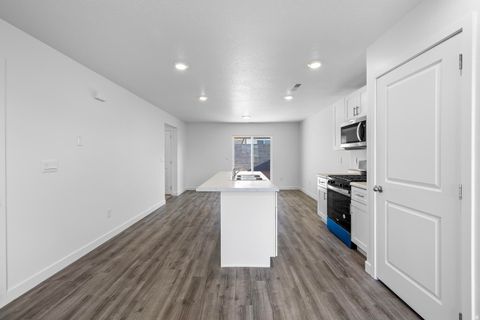 Tiny photo for 1891 S QUEENS GARDEN DR #4255, Washington, UT 84780 (MLS # 2127634)