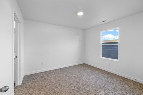 Tiny photo for 1891 S QUEENS GARDEN DR #4255, Washington, UT 84780 (MLS # 2127634)