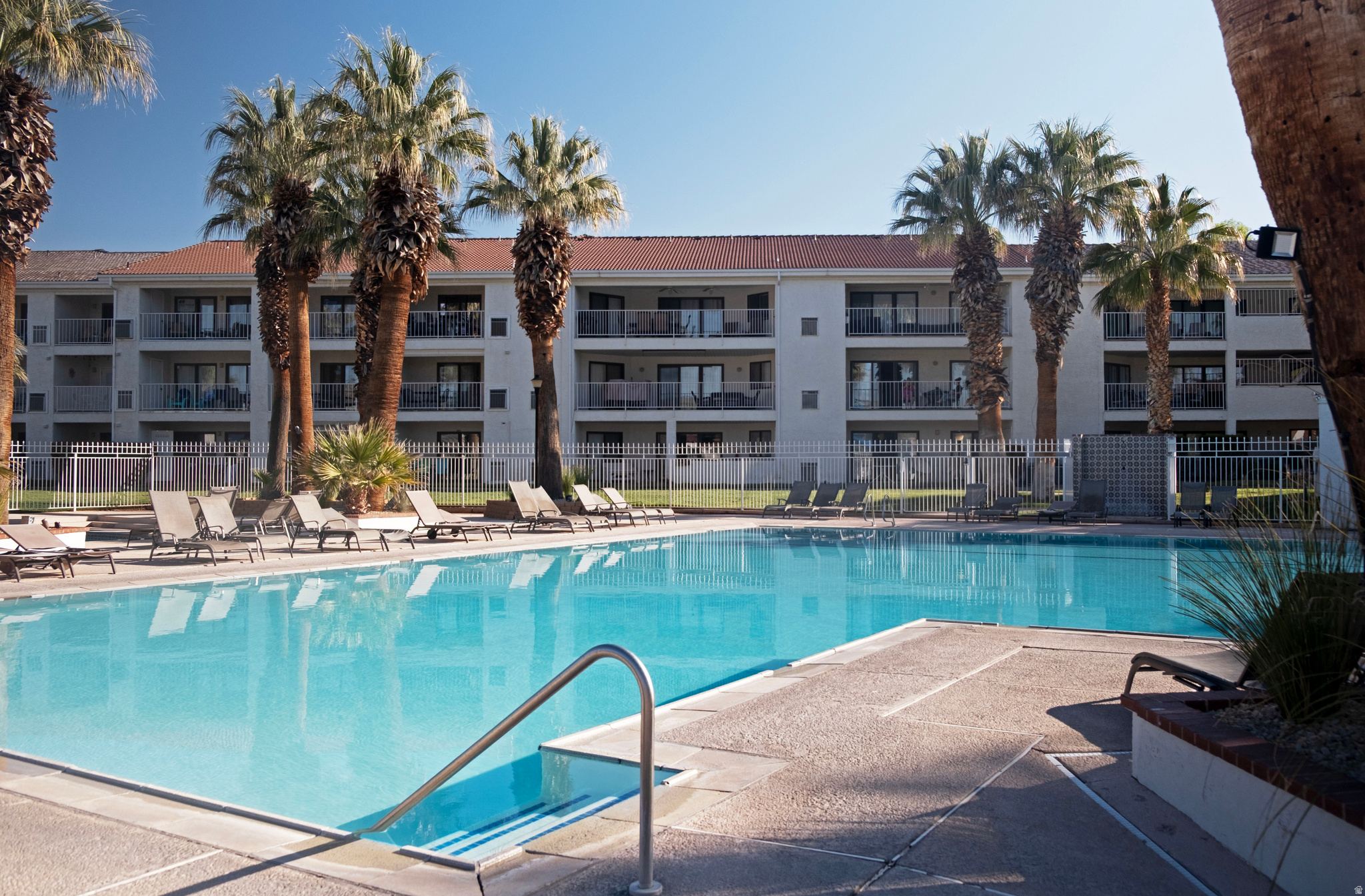 LAS PALMAS RESORT - Residential