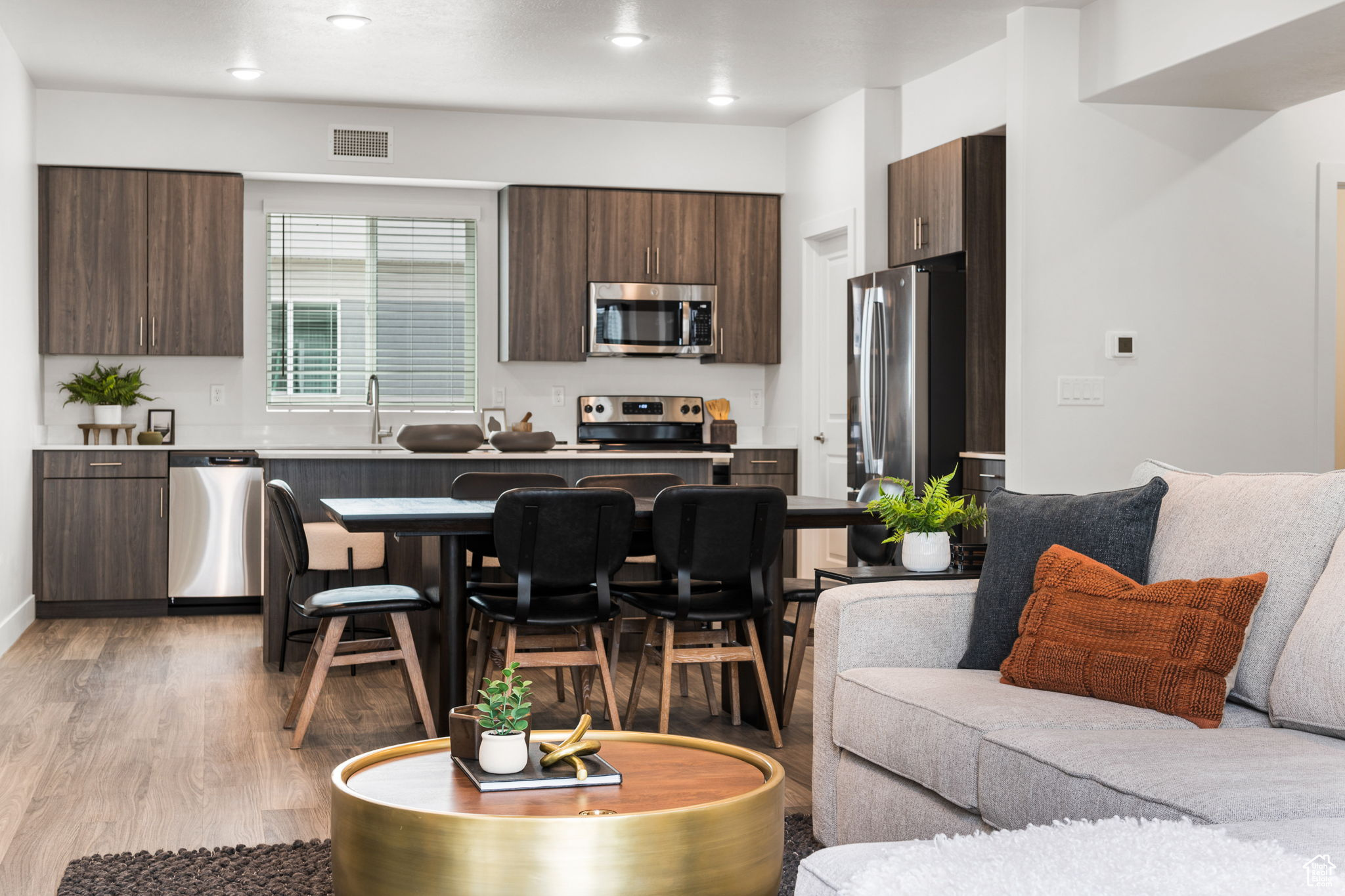 WEST GARDEN - Residential