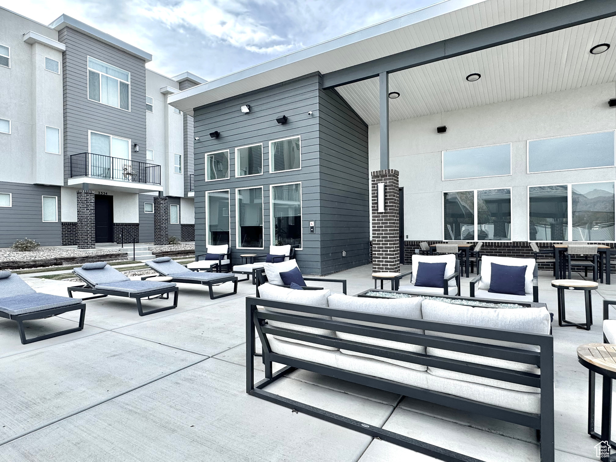 WEST GARDEN - Residential