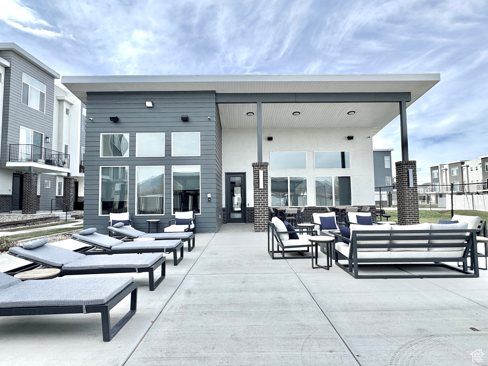 WEST GARDEN - Residential