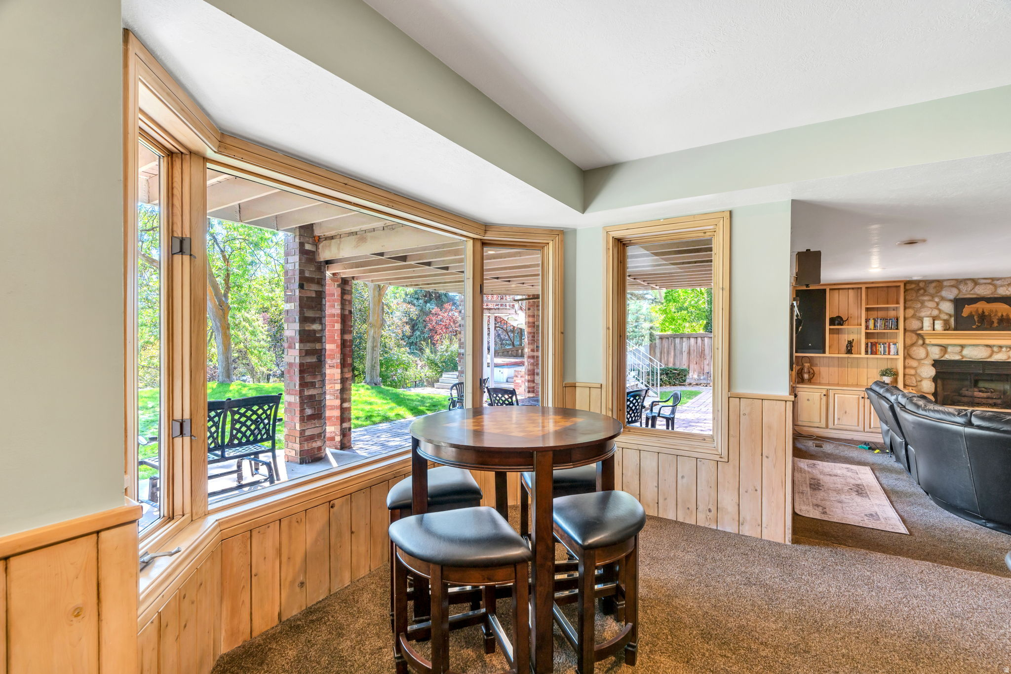 RIVER BREEZE HAVEN - Residential