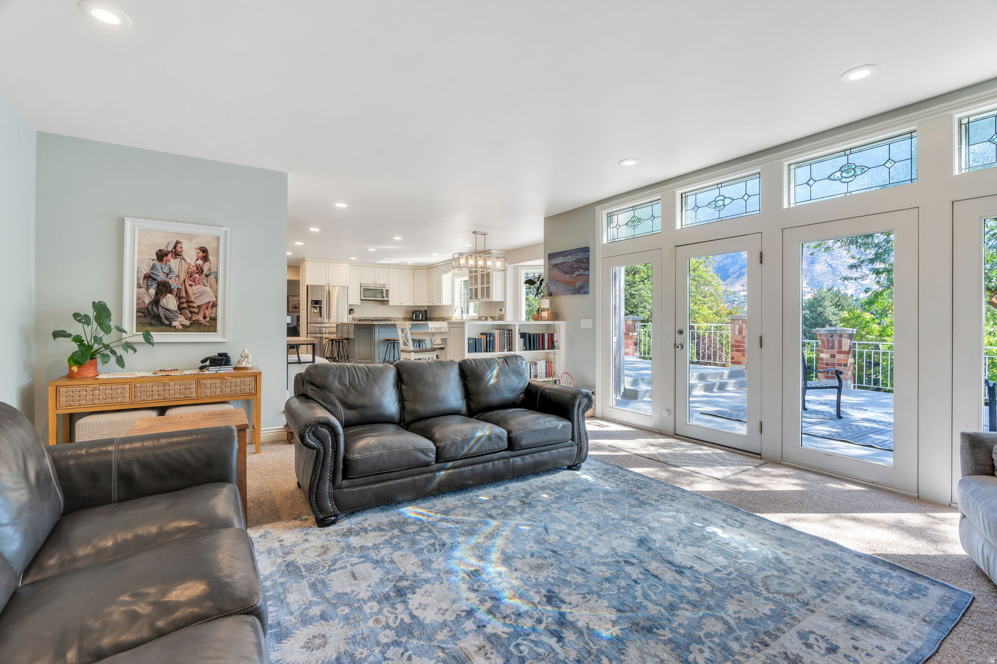 RIVER BREEZE HAVEN - Residential