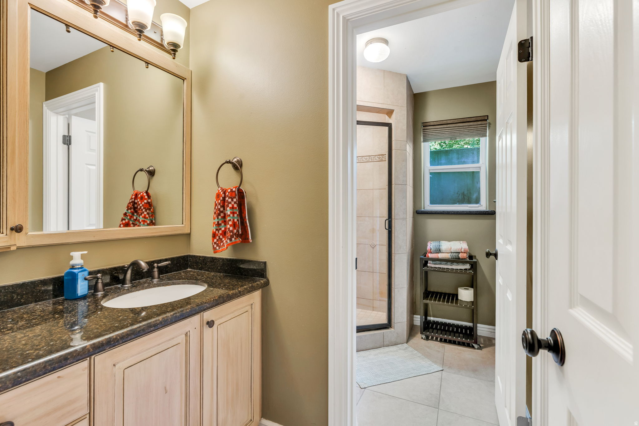 RIVER BREEZE HAVEN - Residential