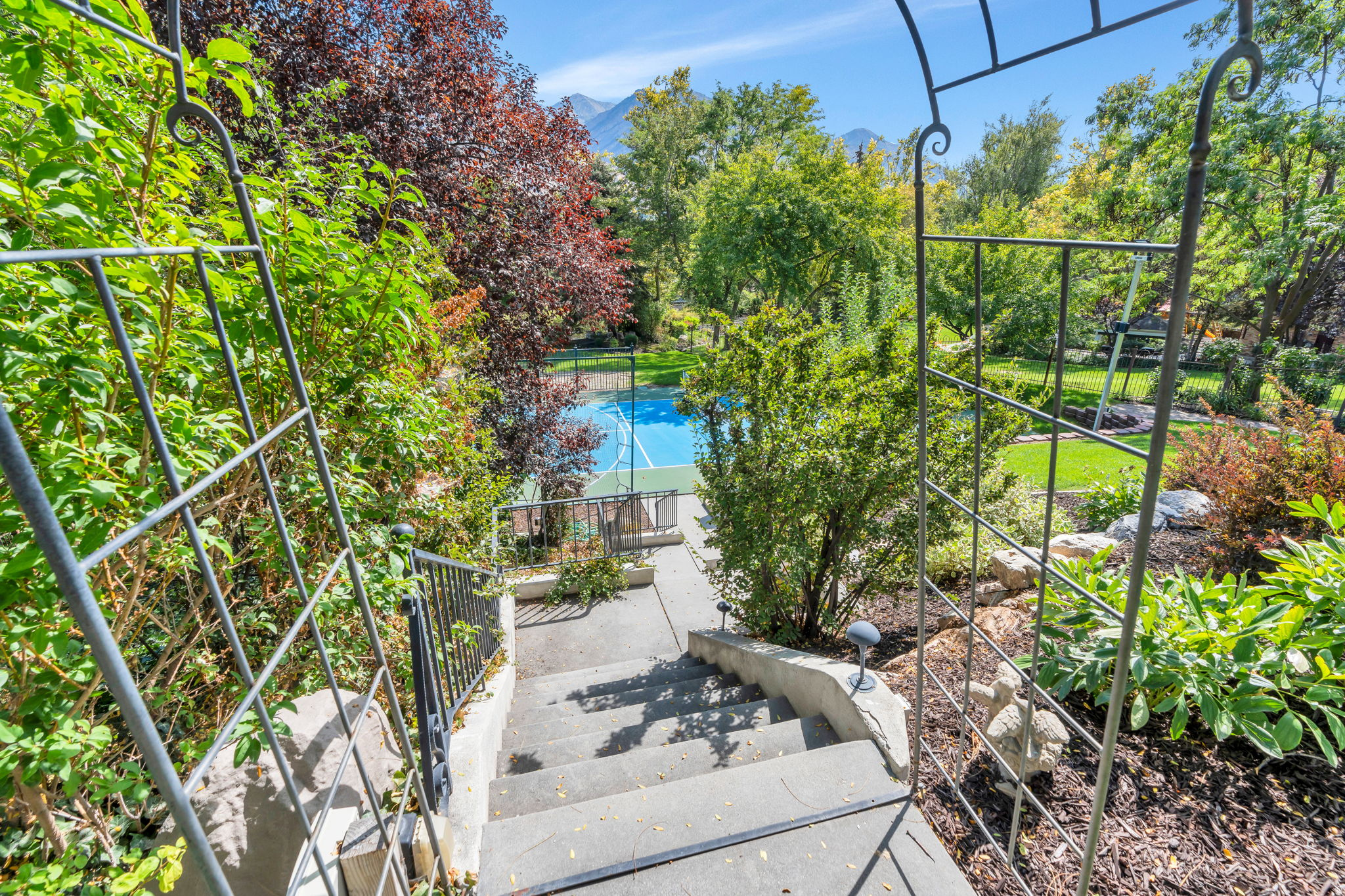 RIVER BREEZE HAVEN - Residential