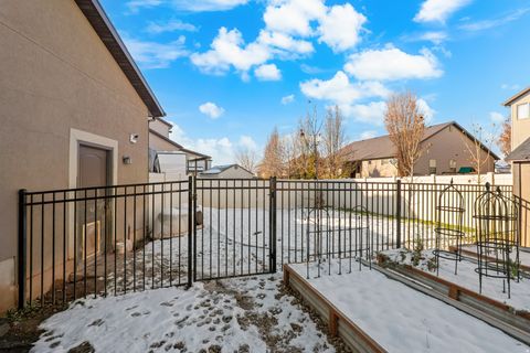 Tiny photo for 154 N 875 W, Clearfield, UT 84015 (MLS # 2125495)
