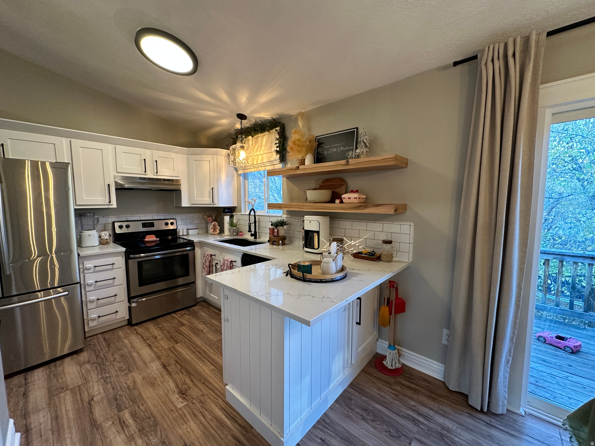 NORTH POINT VILLAGE - Residential