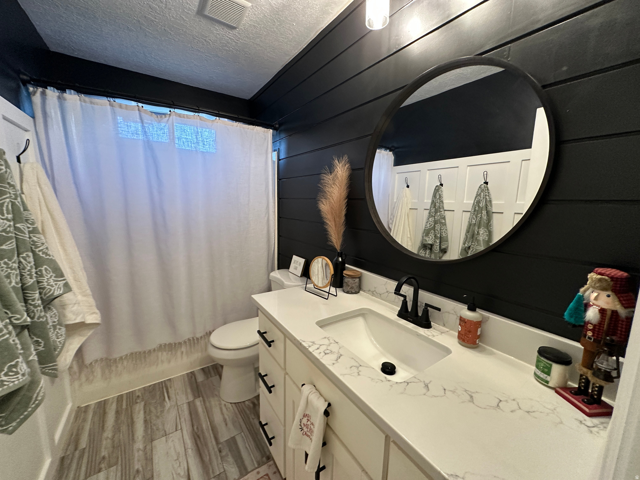 NORTH POINT VILLAGE - Residential