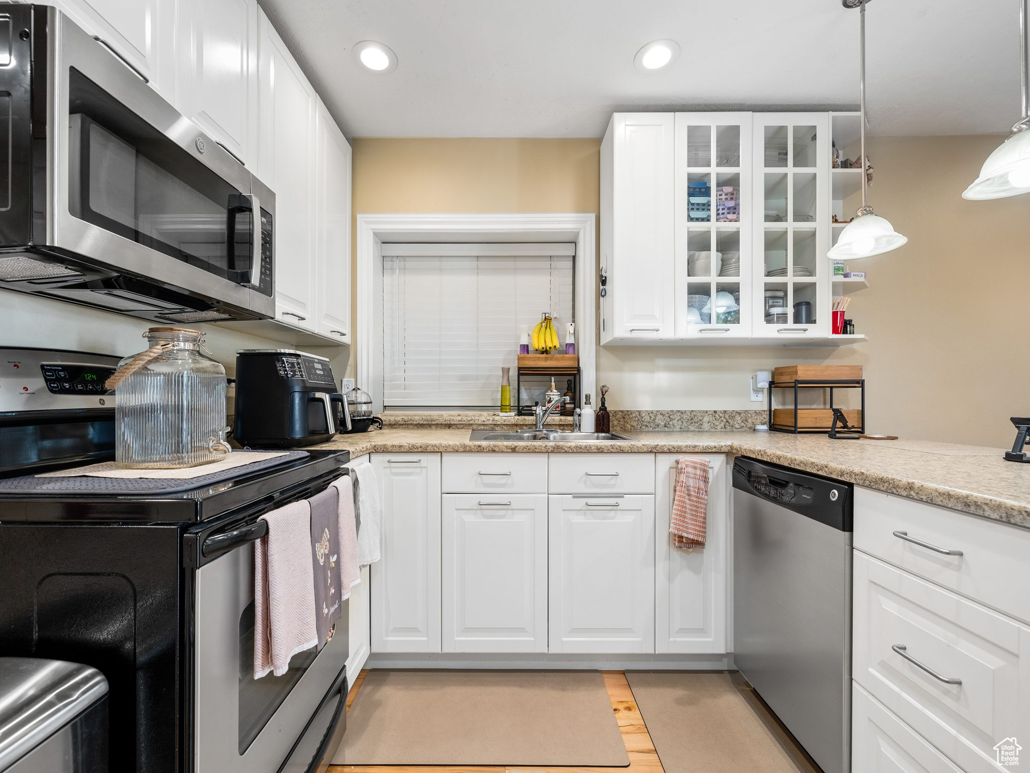 LINDON HILLS - Residential