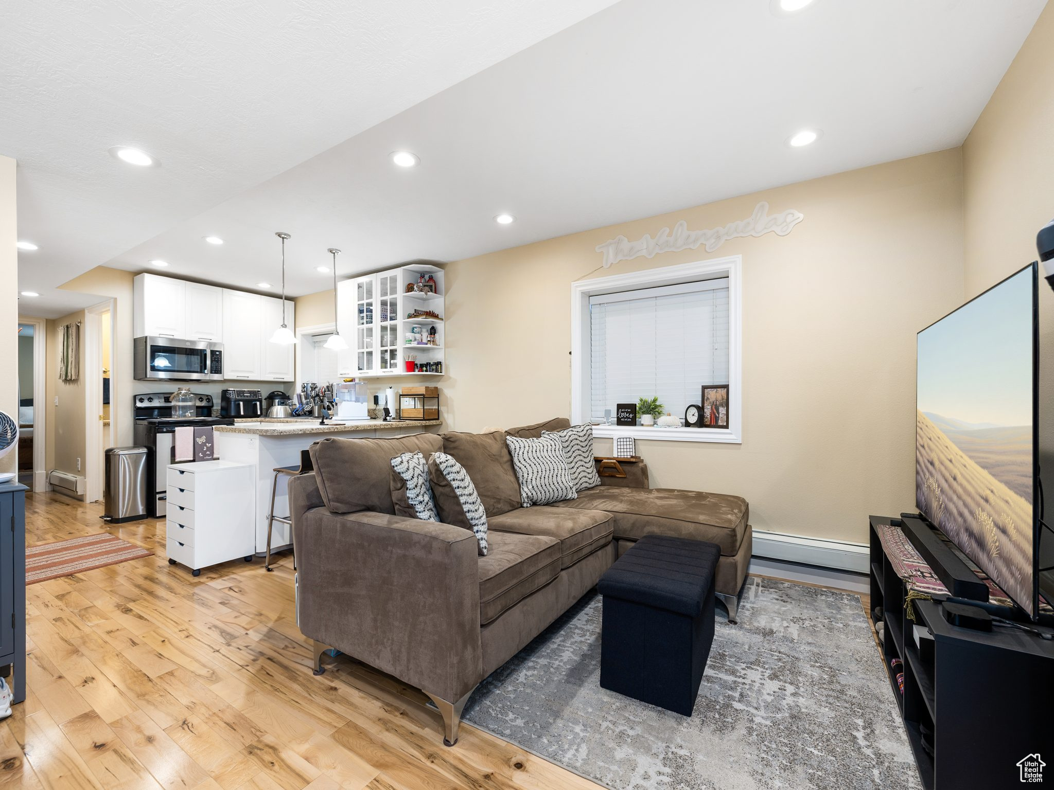 LINDON HILLS - Residential