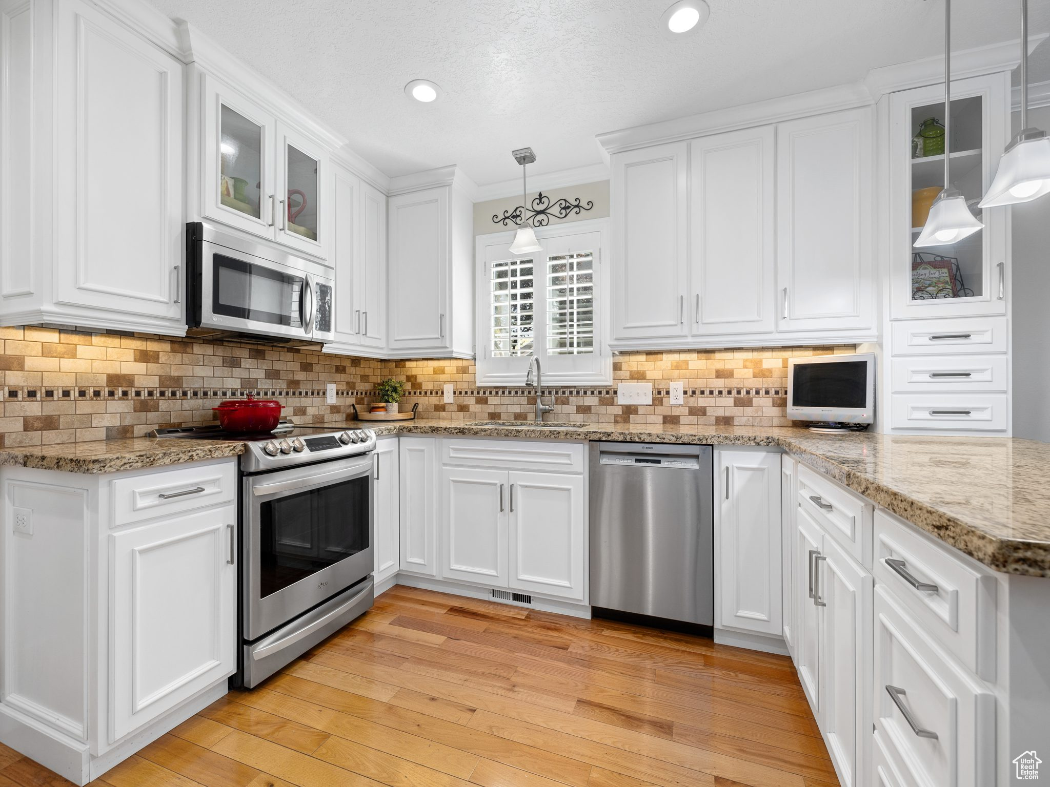 LINDON HILLS - Residential