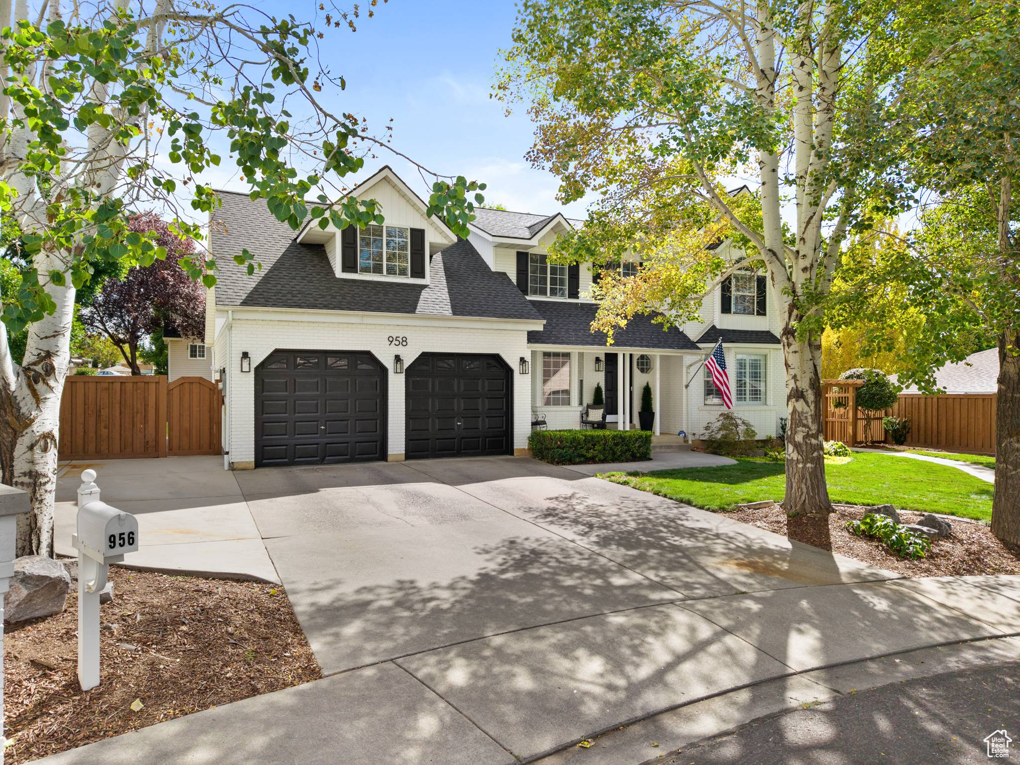 LINDON HILLS - Residential