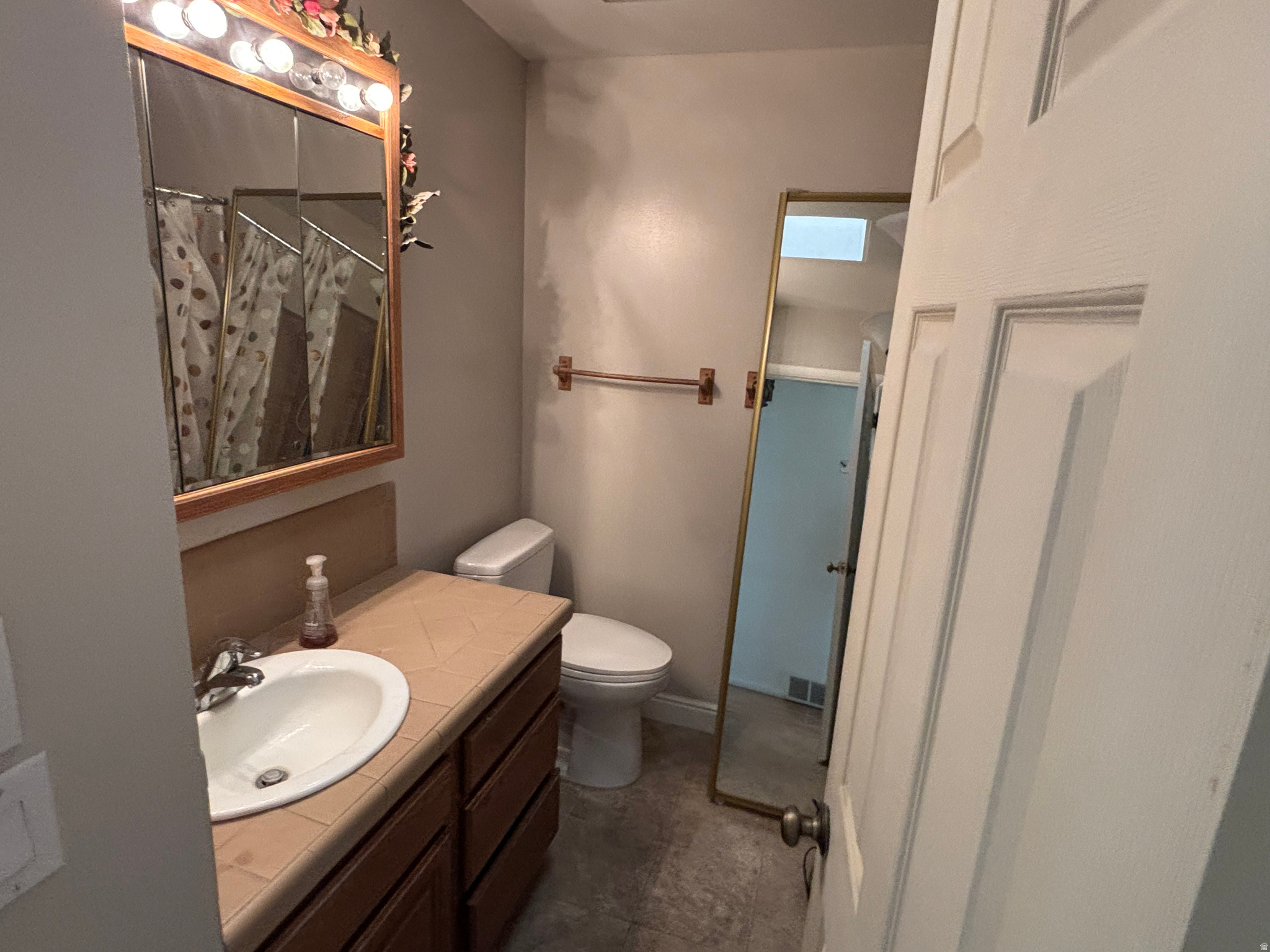 SAGE HILL - Residential