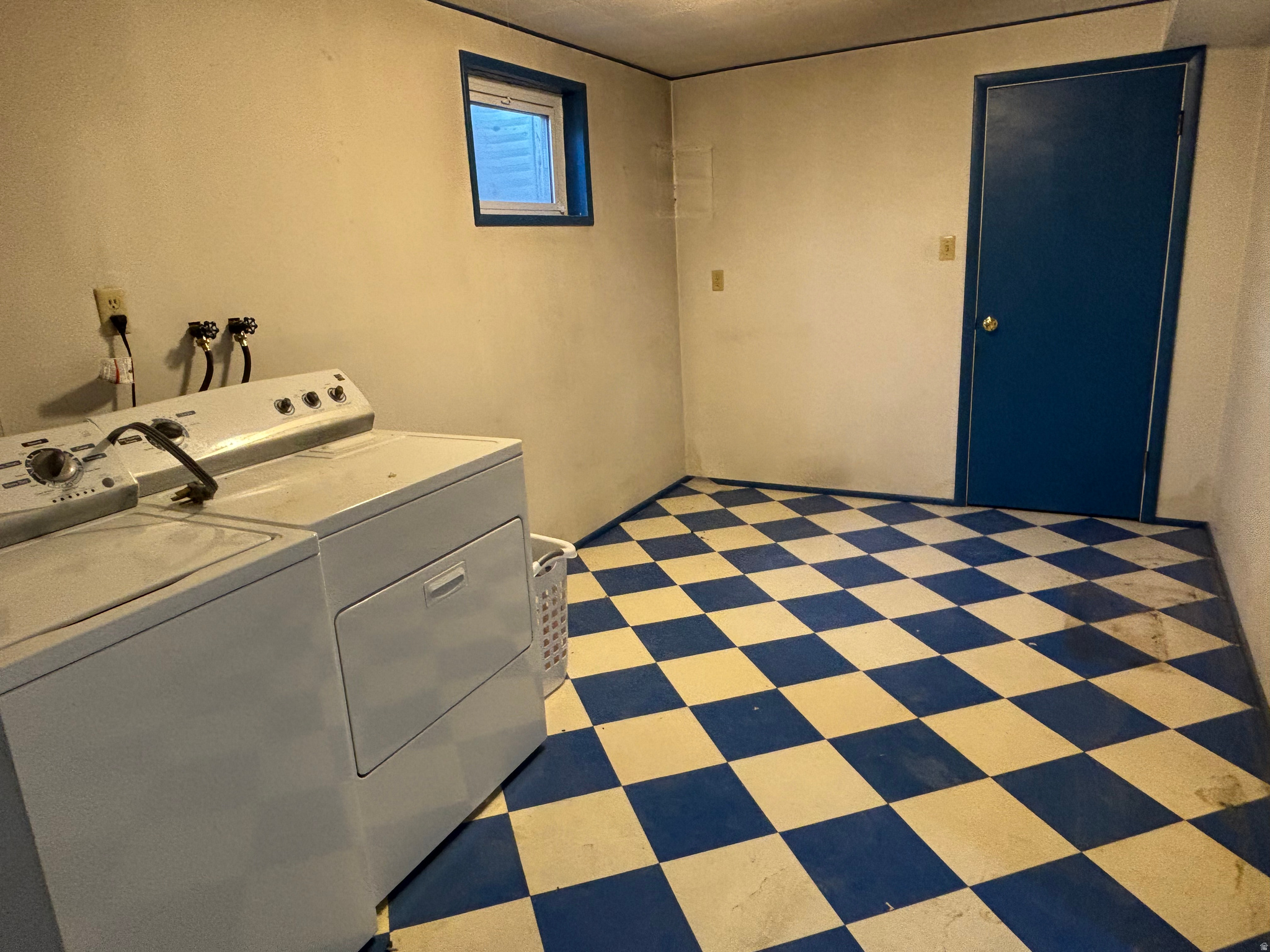 SAGE HILL - Residential