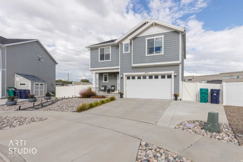 Tiny photo for 2717 N NICHOLES AVE E, Layton, UT 84040 (MLS # 2186211)