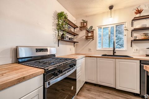 Tiny photo for 1959 S 200 E, Clearfield, UT 84015 (MLS # 2118719)