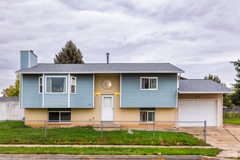 Tiny photo for 1959 S 200 E, Clearfield, UT 84015 (MLS # 2118719)