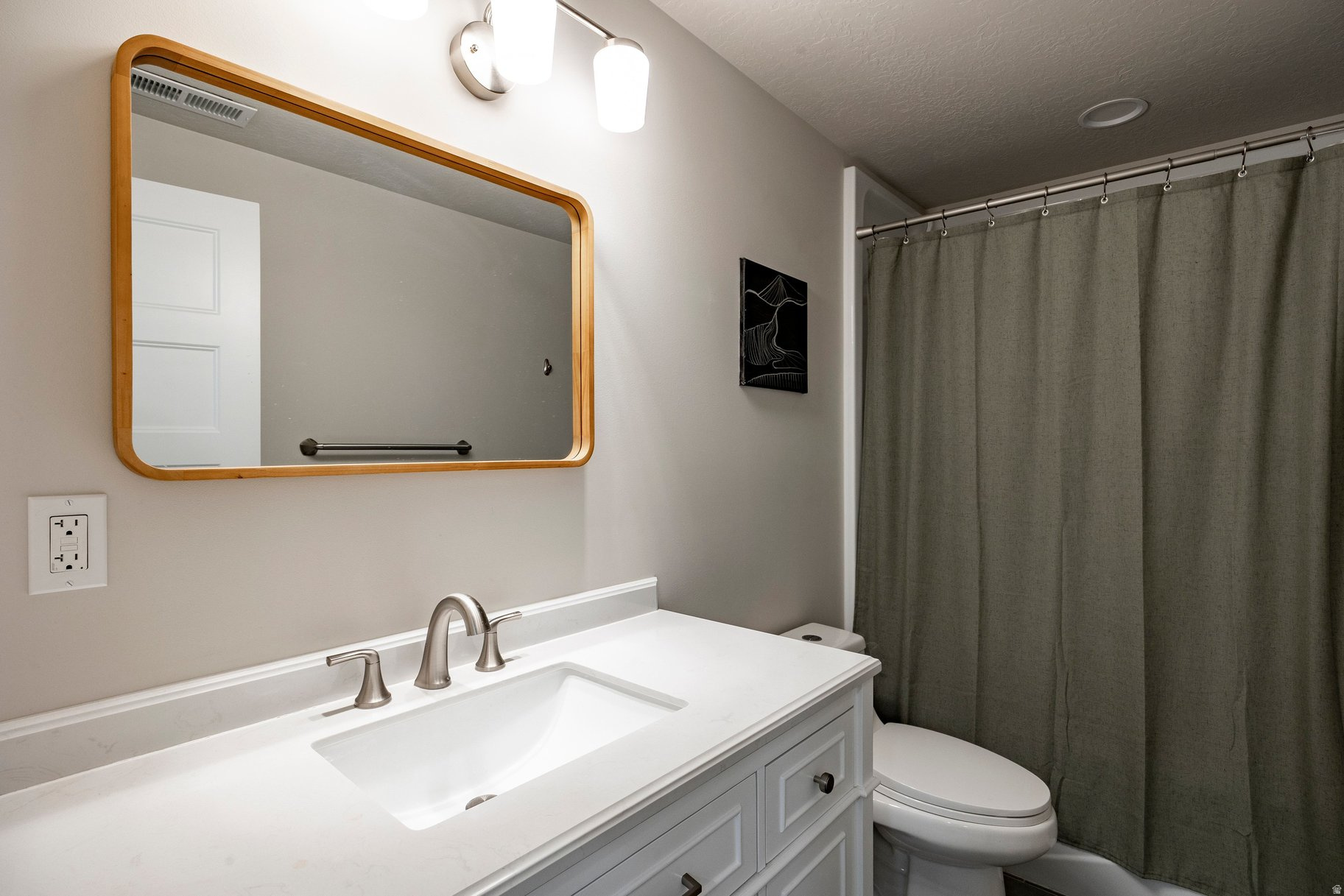 WEYBURN POINTE - Residential