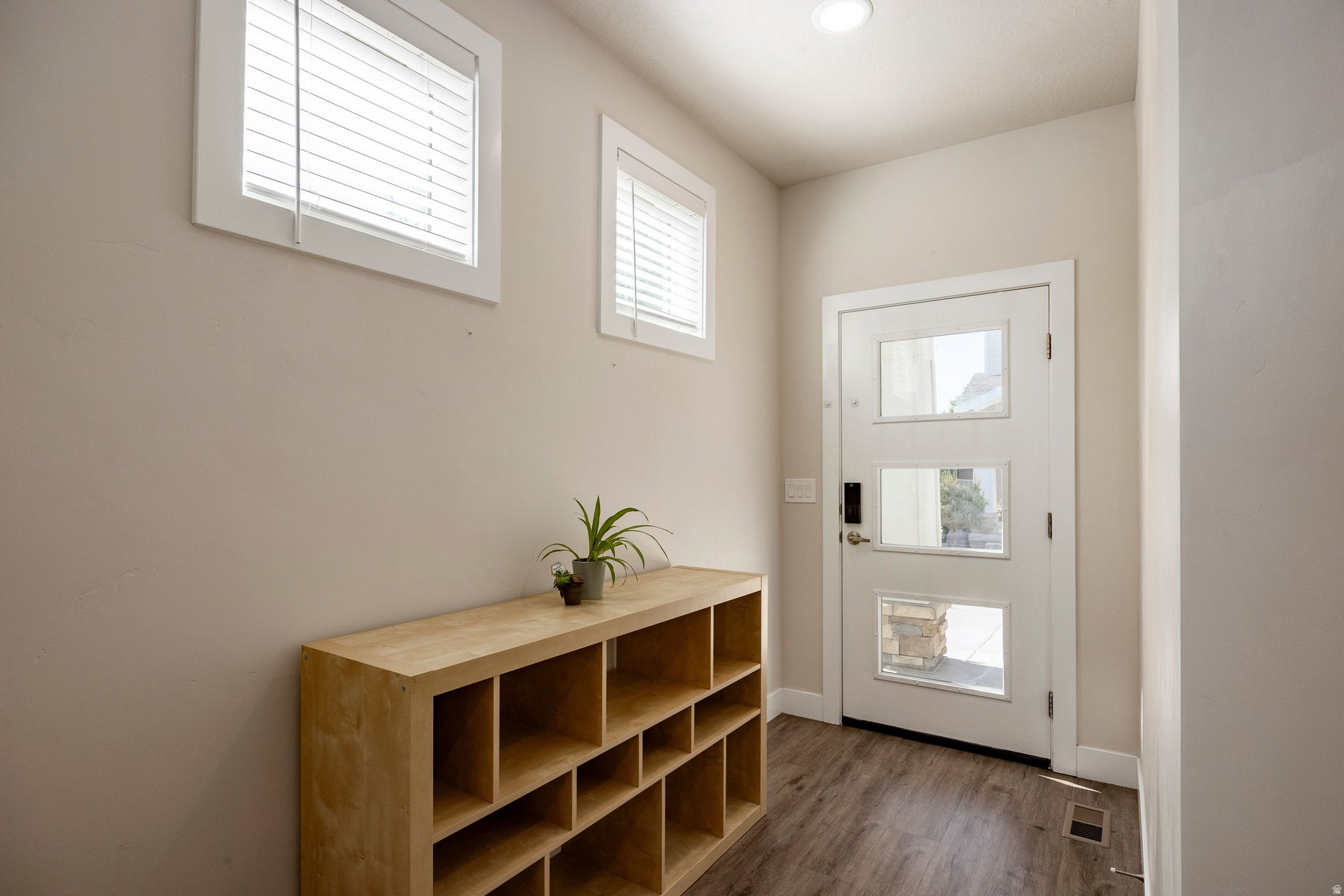 WEYBURN POINTE - Residential
