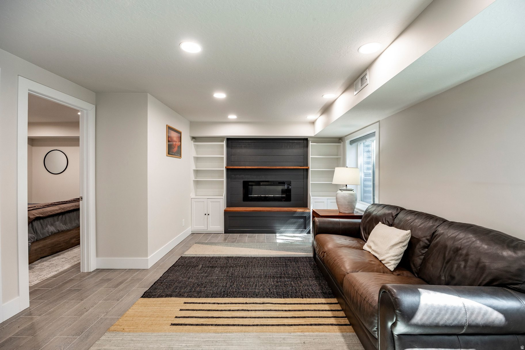 WEYBURN POINTE - Residential