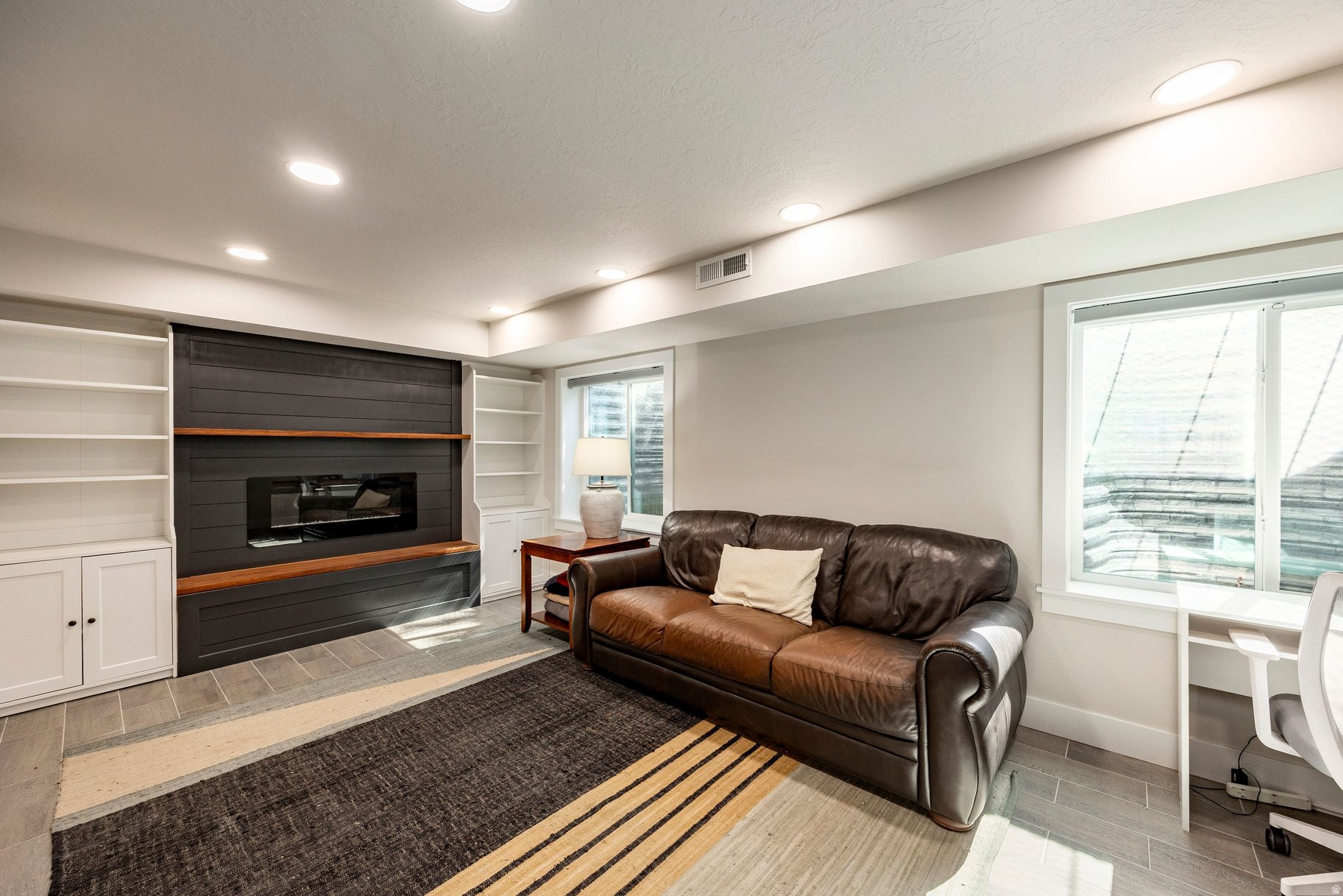 WEYBURN POINTE - Residential