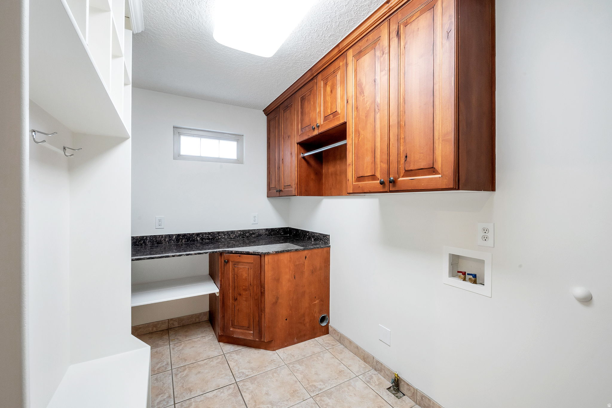 WINDSOR MEADOWS - Residential