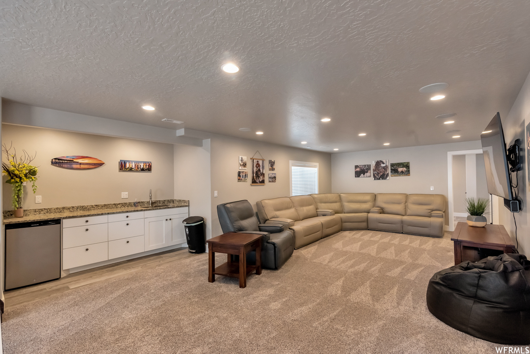 WINDSOR MEADOWS - Residential