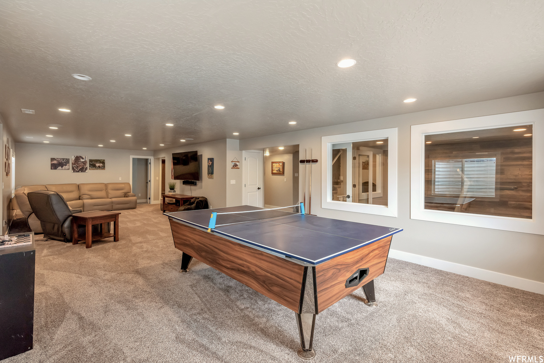 WINDSOR MEADOWS - Residential