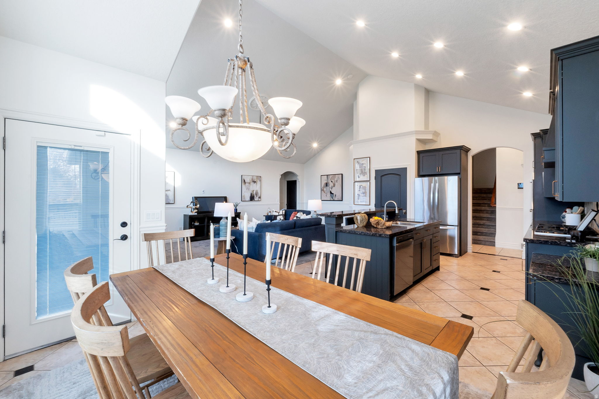 WINDSOR MEADOWS - Residential