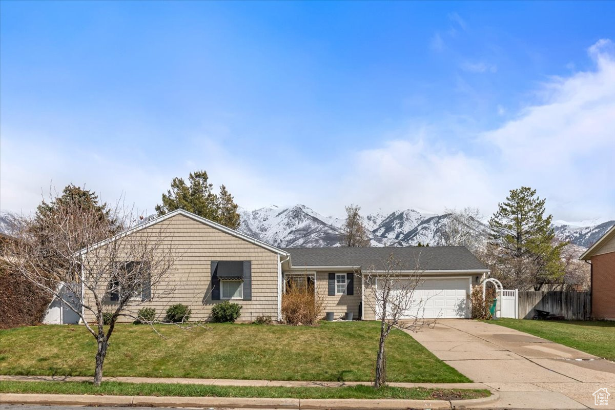 1174 N Cherrywood Dr, Layton, Utah image 3