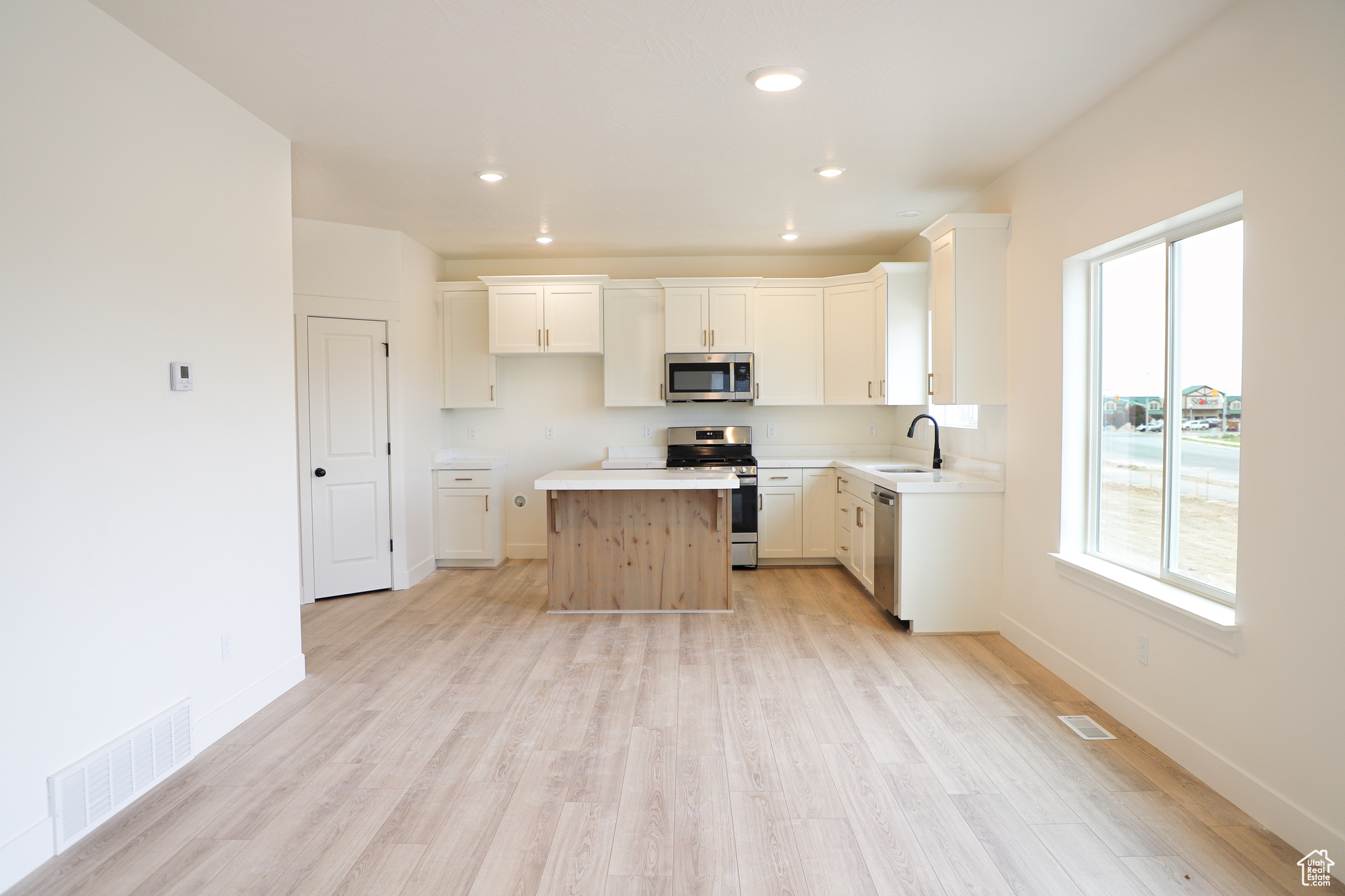 SALEM FIELDS - Residential