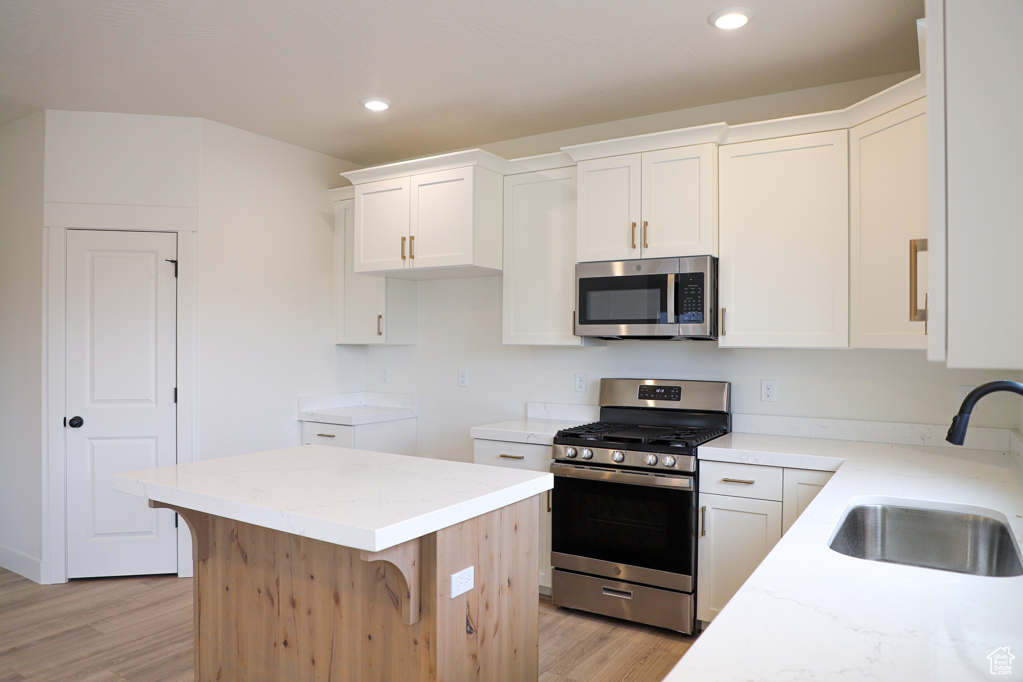 SALEM FIELDS - Residential