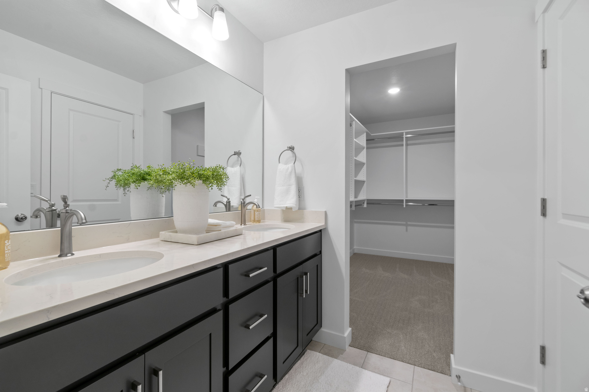 BEACON POINTE - Residential