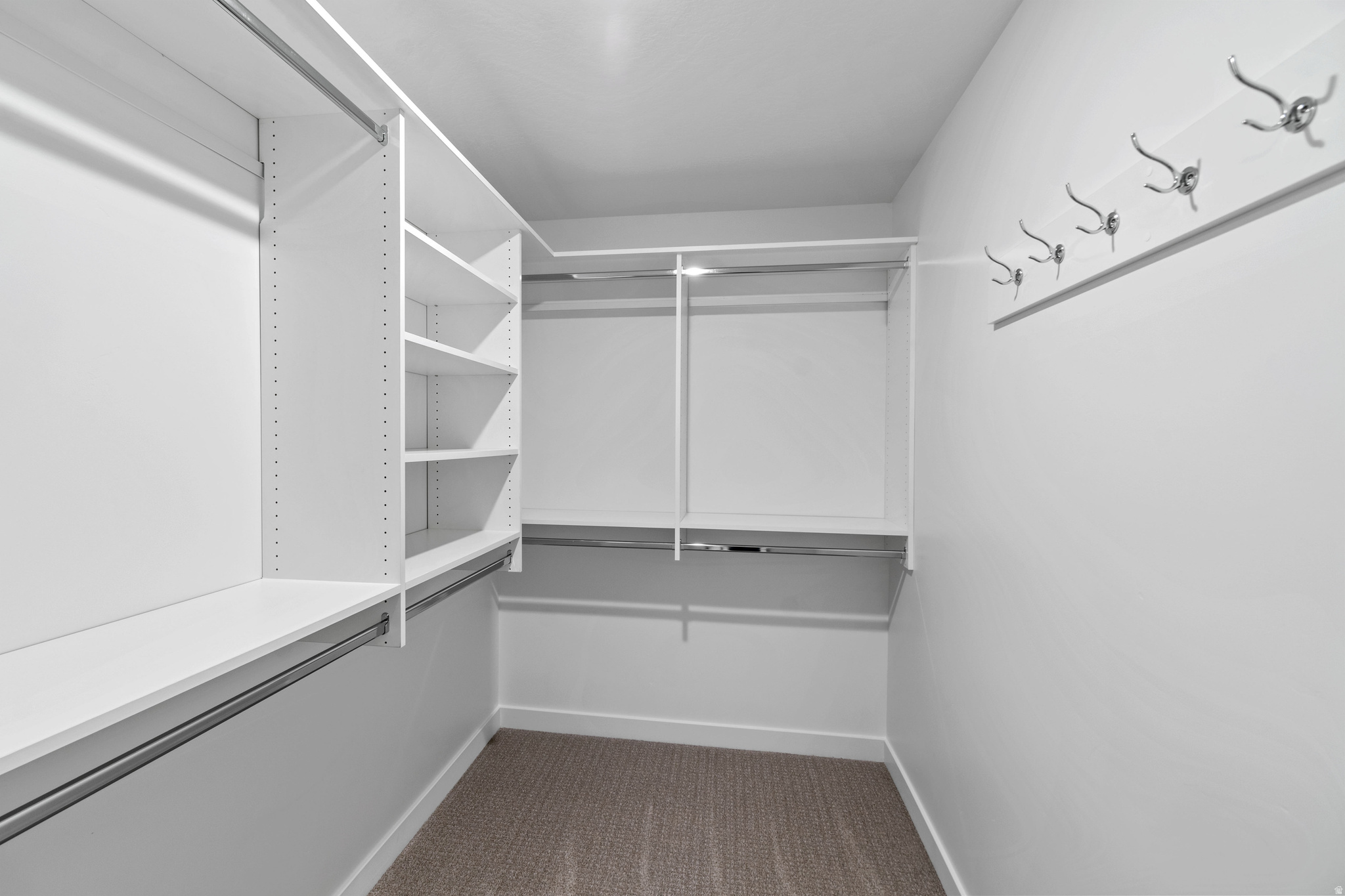 BEACON POINTE - Residential