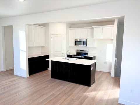 Tiny photo for 871 S MATHILDA DR #246, Saratoga Springs, UT 84045 (MLS # 2125894)