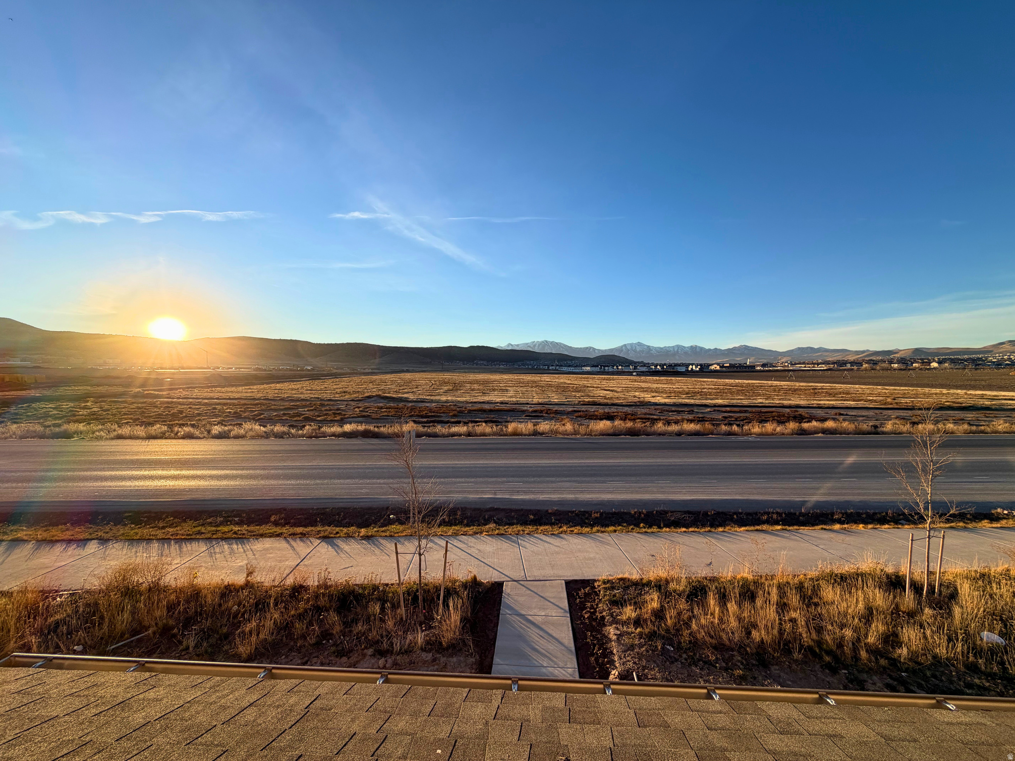 BEACON POINTE - Residential