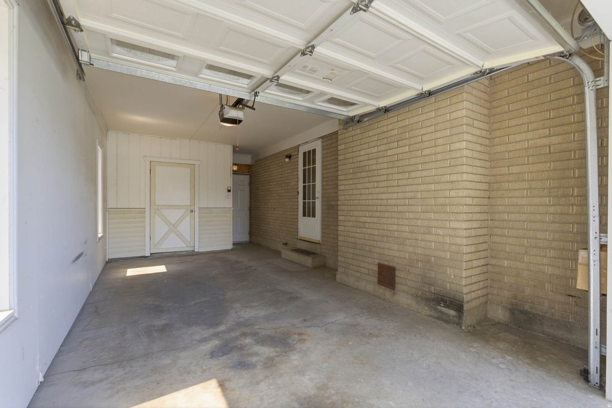 SILVER ACRES NO 2 - Residential