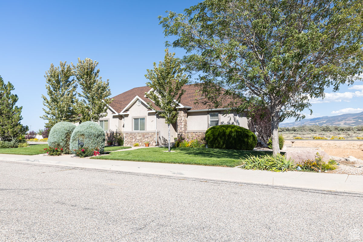 SUNRISE MEADOWS SUBDIVISION - Residential