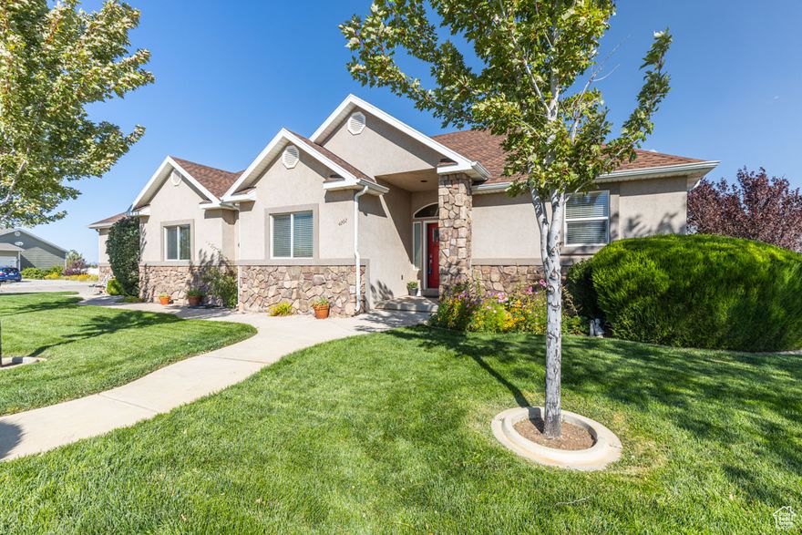 Welcome to Sunrise Meadows in Cedar City, where this custom 3,674-sq-ft home on a half-acre delivers room to live, work, and play. Built in 2007, it features 6 bedrooms, two kitchens, and a walkout basement, giving you smart flexibility for guests, meal prep, hobbies, or WFH. The main level offers easy flow for daily life and entertaining, while the lower level adds second-kitchen convenience and direct backyard access. Outdoors, the spacious lot invites gardens, play, and relaxing evenings. You'll love the location-minutes to parks and trails, Cedar Ridge Golf Course, Thunderbird Gardens, Three Peaks Recreation Area, and quick I-15 access. Winter and summer adventures are close by at Brian Head Resort and Cedar Breaks, and SUU anchors Cedar City's dining, events,