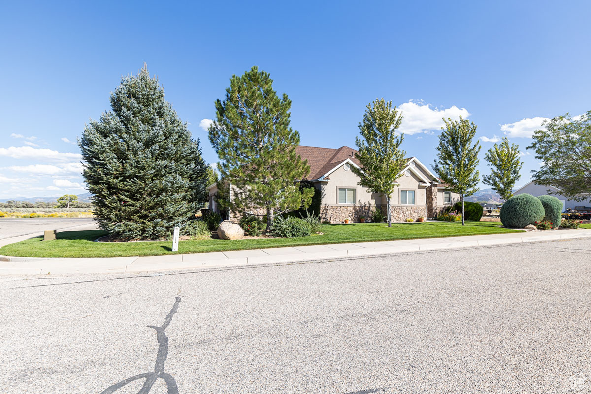 SUNRISE MEADOWS SUBDIVISION - Residential