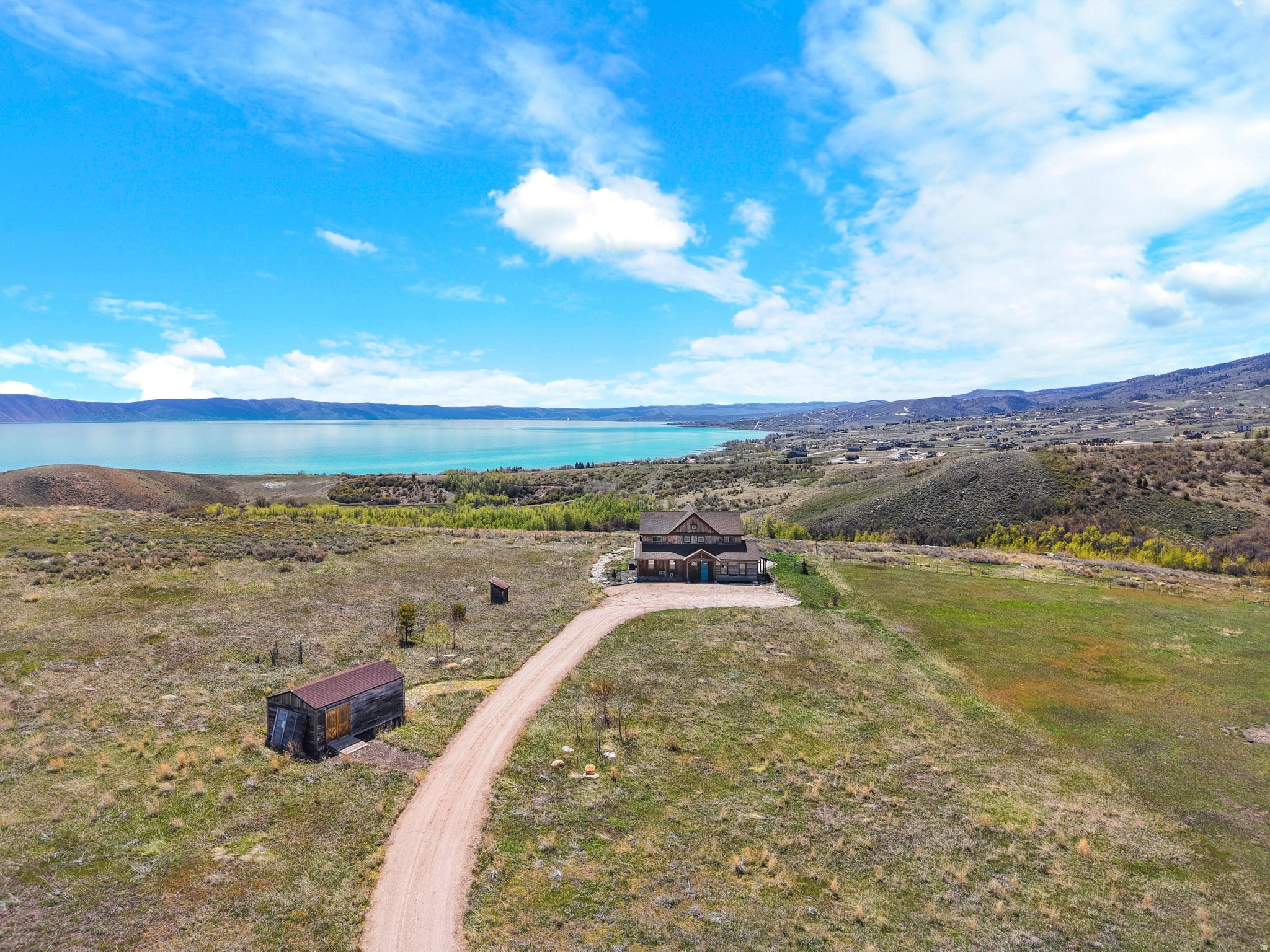 THE POINTE AT CANYON EST - Residential