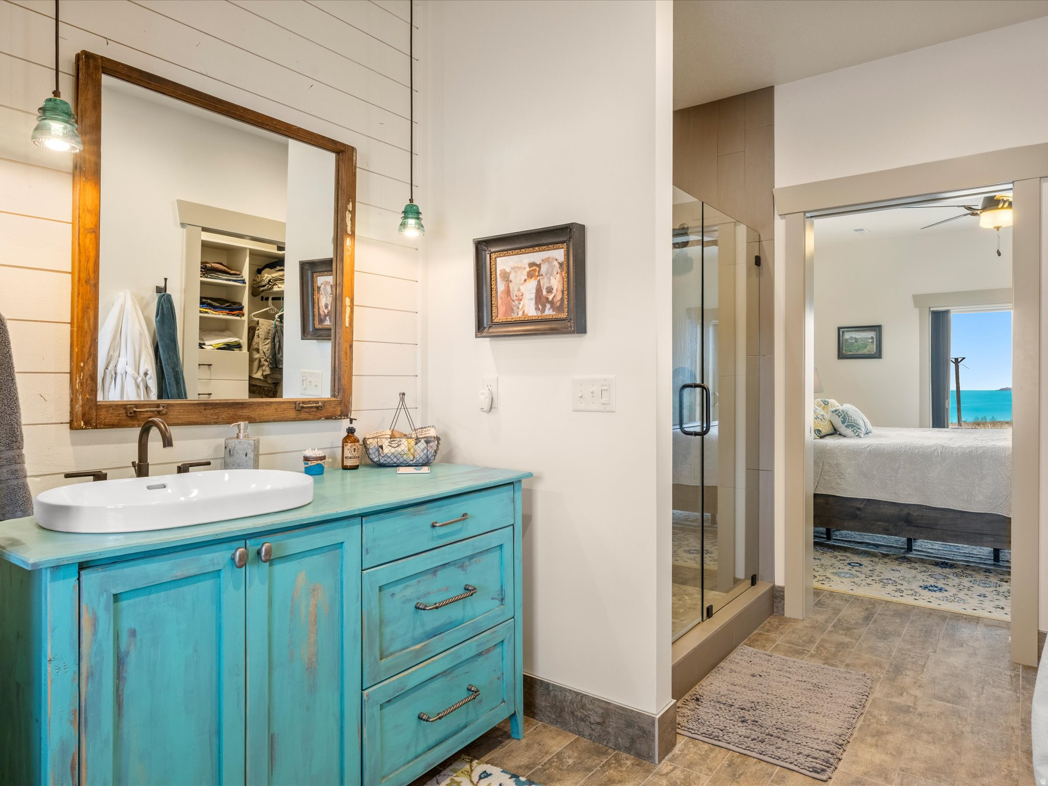 THE POINTE AT CANYON EST - Residential