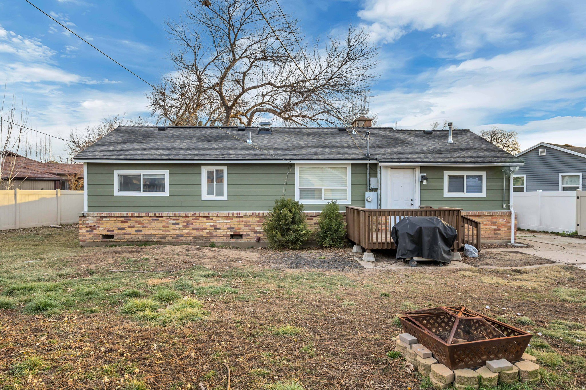 MOUNTAIN VIEW - Residential