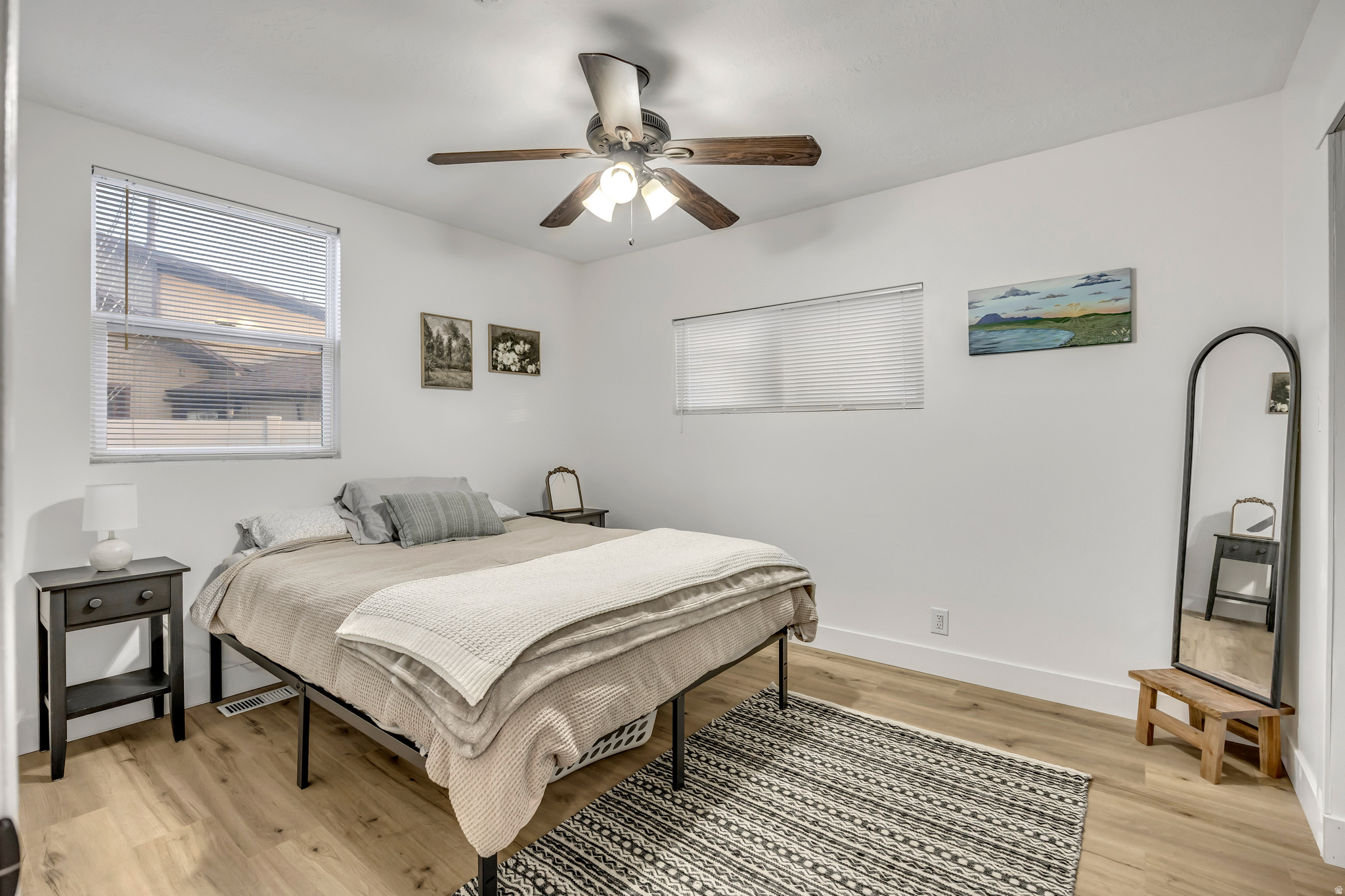 MOUNTAIN VIEW - Residential