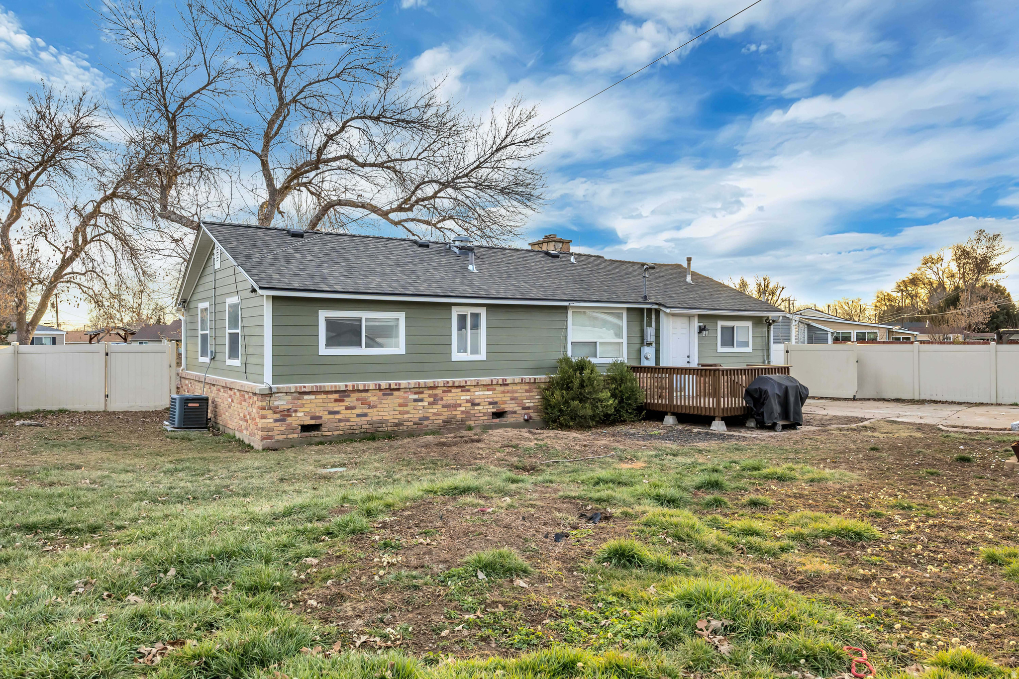 MOUNTAIN VIEW - Residential