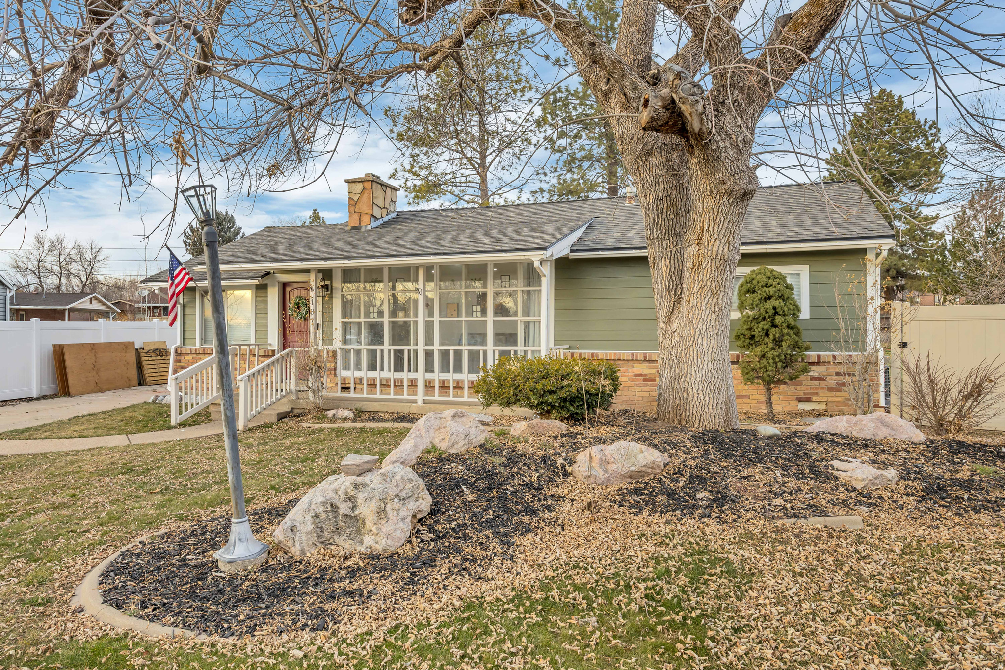 MOUNTAIN VIEW - Residential