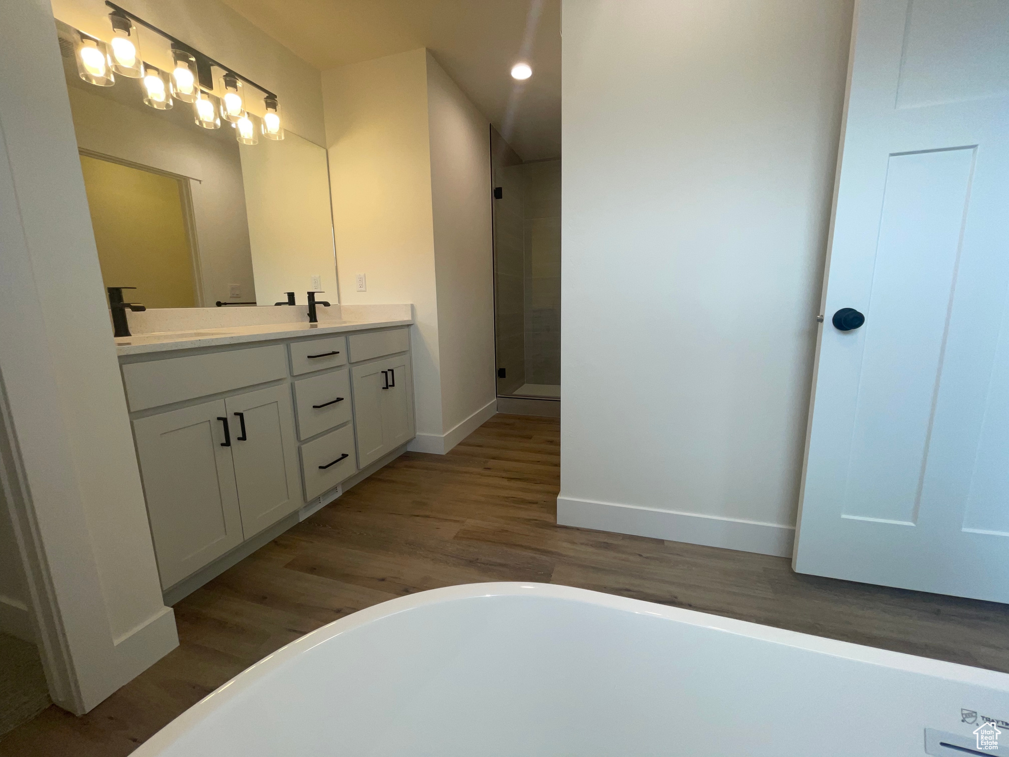 WESTFIELDS CENTRAL - Residential Income