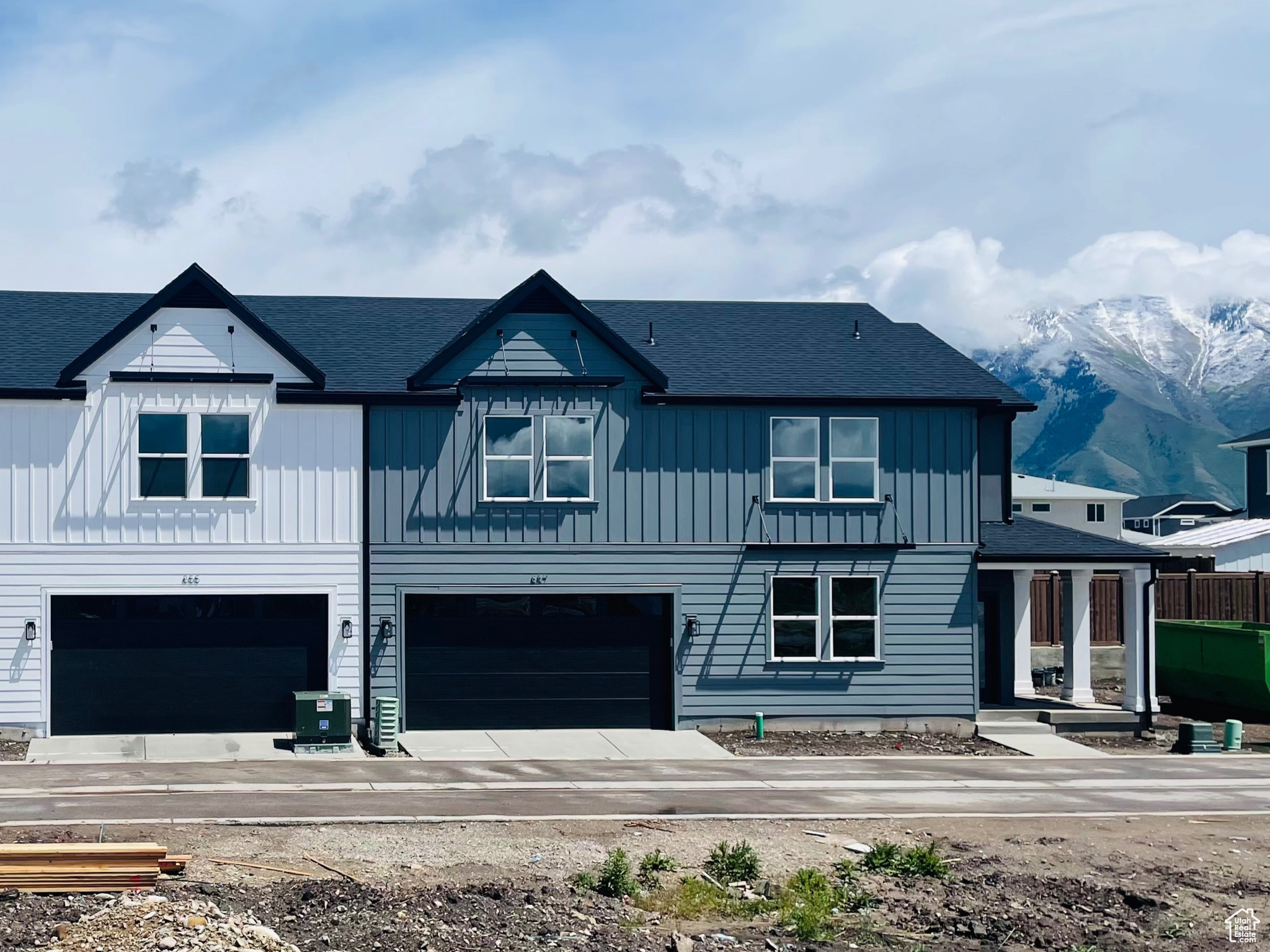 **BUILDER INCENTIVE AVAILABLE** Come see this incredible property!. Amazing Location. Spacious Floor plan. 4 Bedroom. 2 full baths and 1 half bath. Designer Kitchen and Family Room. Master stand-alone tub. Completed Construction and ready for move-in. Come see this gorgeous home for yourself. Community next to Elementary School with Rec Center next to that Smith's Marketplace McDonalds, Starbucks all within close proximity.
