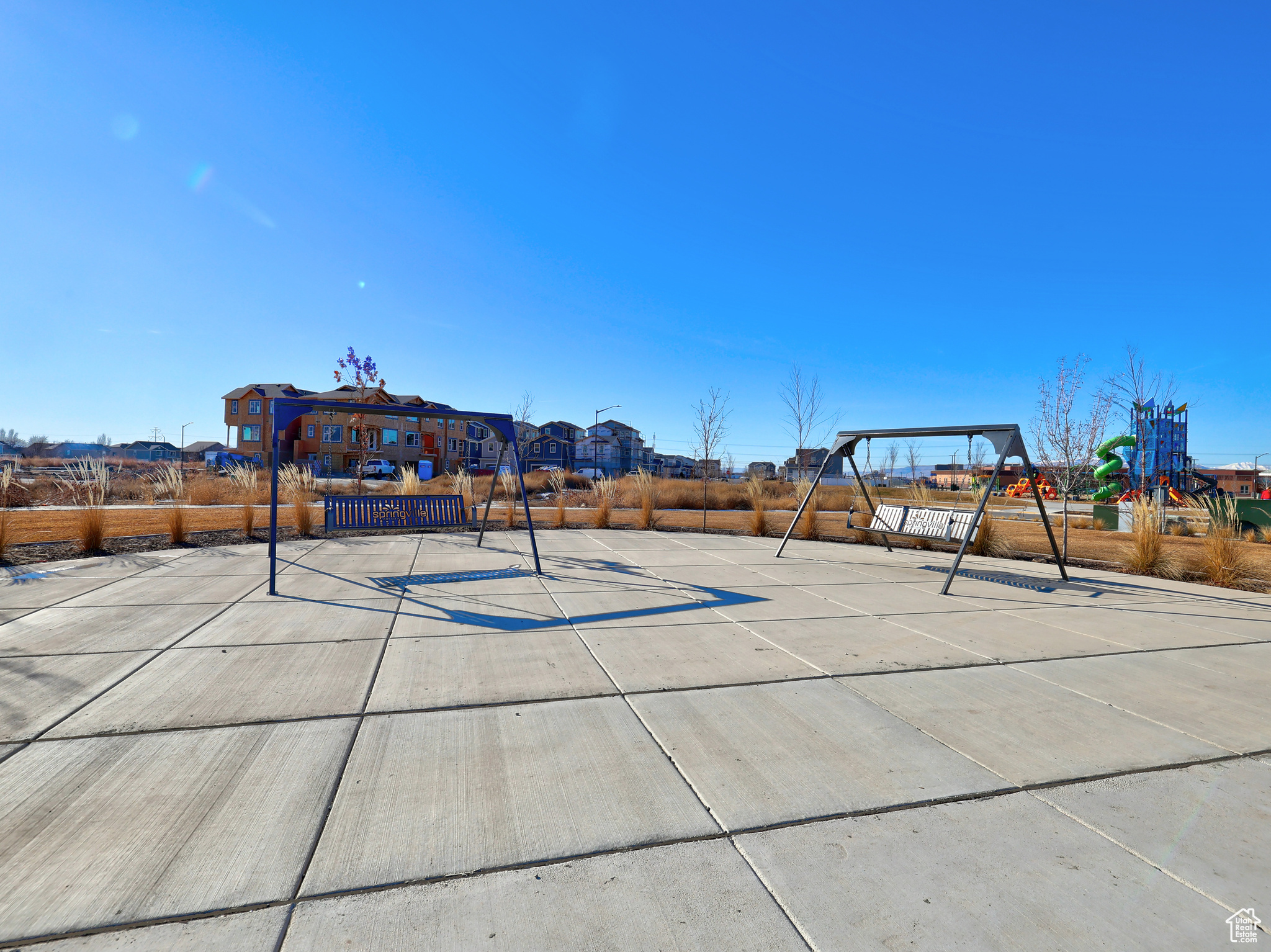 WESTFIELDS CENTRAL - Residential Income